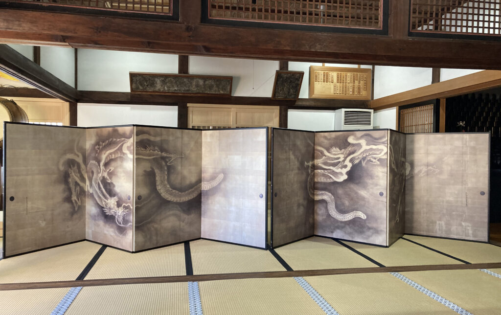 横須賀市指定文化財 満昌寺 襖絵の屏風化プロジェクトを完了しました